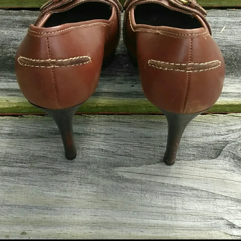 TALBOTS BROWN SMOOTH LEATHER HEELS SIZE 7.5